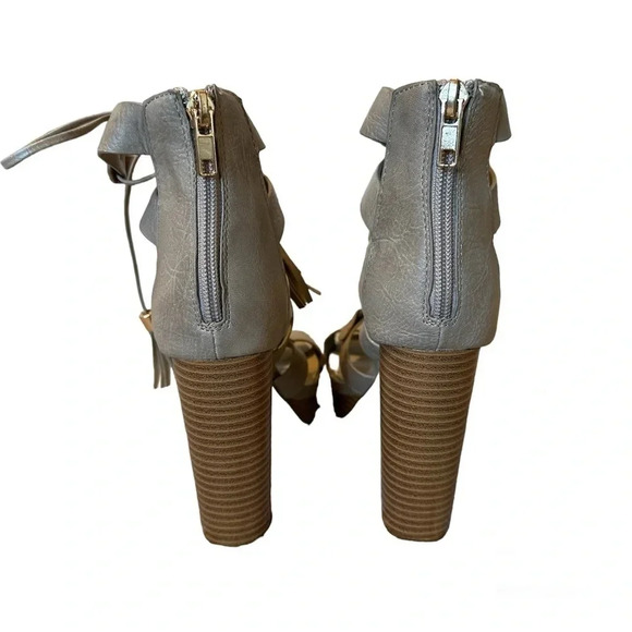 Shoe Dazzle NEW Johany Stacked Heel Platform Sandal Strappy Taupe Women’s 5.5 - Picture 5 of 8